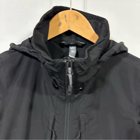 Mountain hardware long rain jacket - Picture 5 of 5